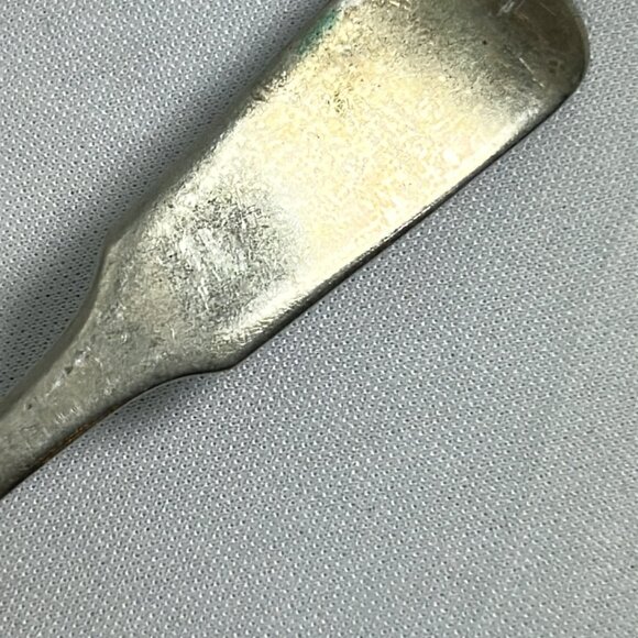 Vintage Brazil Silver Sugar Spoon Monogram Shell Shape 5.5" Long Silverplate - Picture 6 of 7
